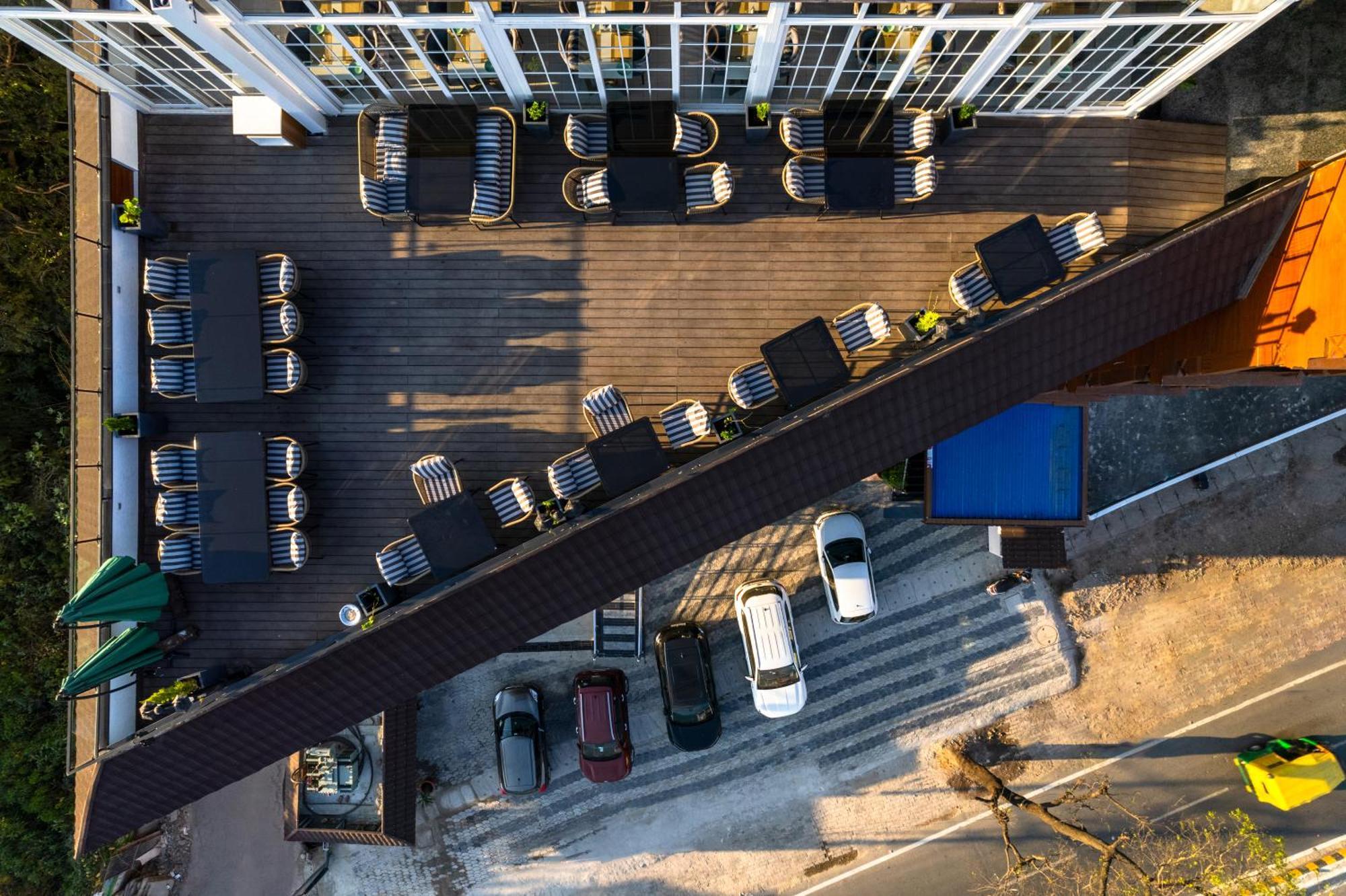 Clarks Inn Express, Рішикеш Екстер'єр фото